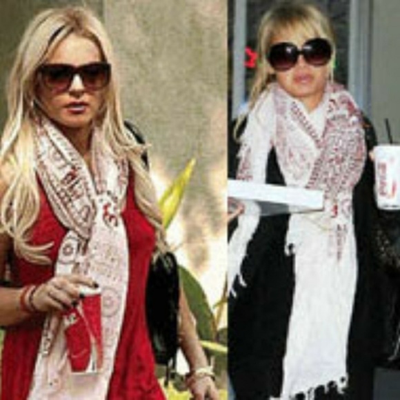 Sir Alistair Rai Karma Viscose Scarf White and Red - Picture 3 of 11